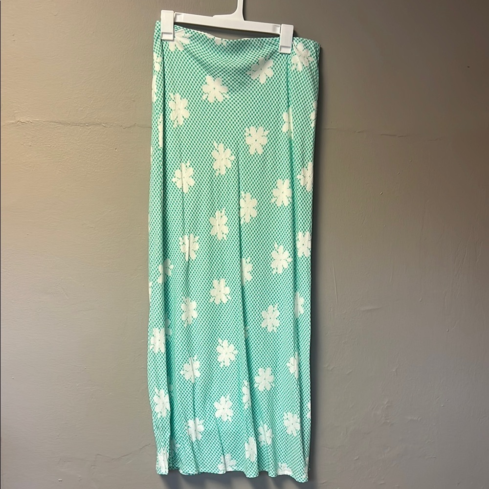 SO Green Pleated Pencil Maxi Skirt